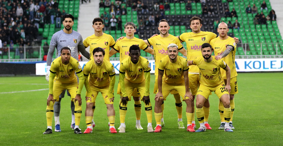 Sakaryaspor 2-2 İstanbulspor